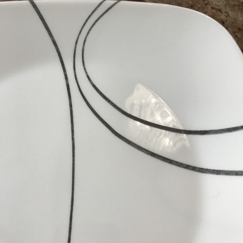 SET OF 7 CORELLE SIMPLE LINES SQUARE DINNER PLATES 10 ,5” BLACK LINE SHINY NICE - Picture 4 of 4