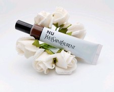 YSL NU Bare Look Skin Tint Buildable Foundation 30ml - Shade 20