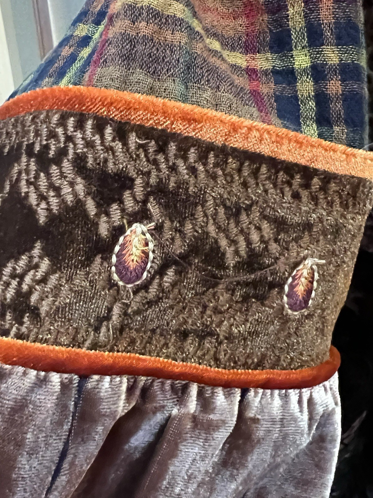 John Mark L bust 47" multi-pattern embroidery vel… - image 6