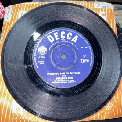 Jonathan King - Everyone's  Gone To The Moon /Summer's Coming  7  Vinyl VG/VG