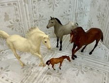 Vintage Mixed Lot of 4 Breyer Horses