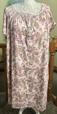 Aria Collection Nightgown Womens Size 4X (26W-28W) Pink Floral Plush Pockets