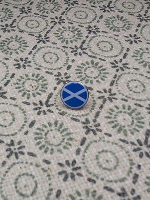 Schottland Flagge Abzeichen - 10 mm Resin Topped - Scottish Flag Pin