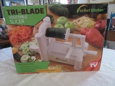 Stainless Steel Tri-Blade Veggie Spiral Slicer/Spiralizer NOB Accys