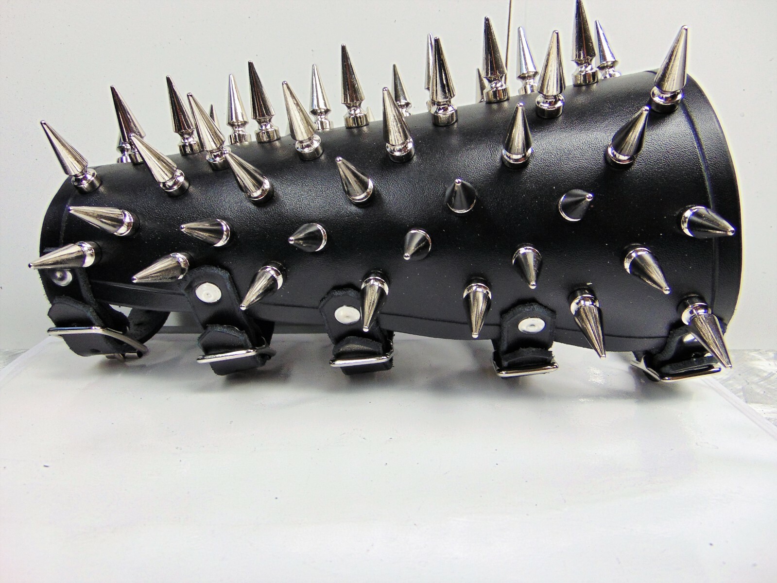 MARDUK'S LEATHER OLD SCHOOL SPIKED BRACERS. BLACK METAL (MDLG0011) eBay