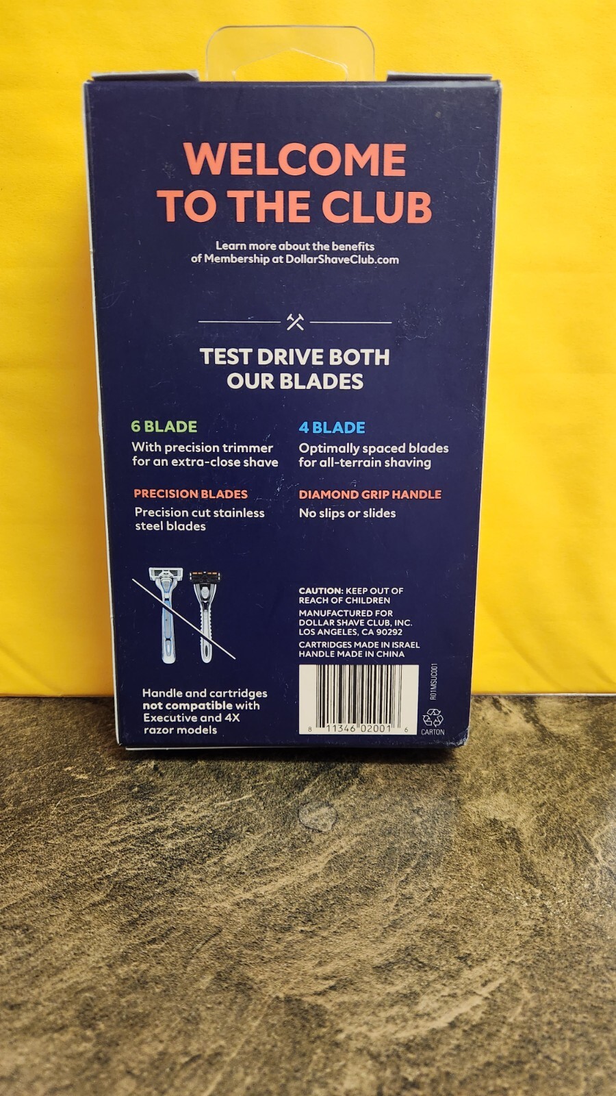 &ldquo;Dollar Shave Club&rdquo; Men's 6 Blade vs 4 Blade Extra Close Razor ( One Handle )