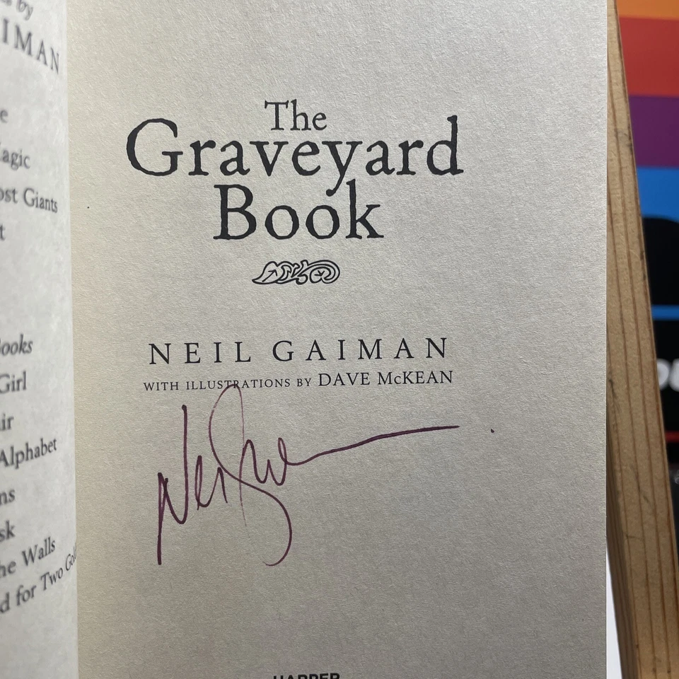The Graveyard Book by Neil Gaiman (2018, Trade Paperback) Foto 2 de 3