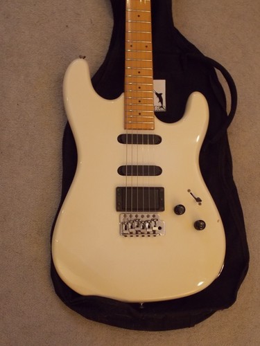 ARIA PRO 2 SL SERIES SL ST 3 ELECTRIC GUITAR SUPER STRAT