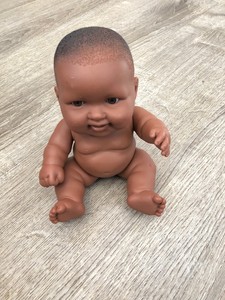 muñeca negra bebe