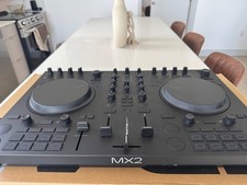 Native Instruments Traktor Kontrol MX2 DJ Controller