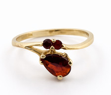 Vintage Goldring With Garnet Gemstone 8 Karat Gold 333 1.37g Ring Size 52