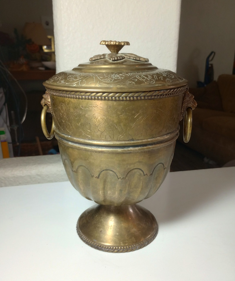 Vintage Brass Ice Bucket Lid Decorative Lion Head Ring Handles