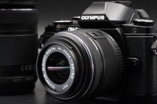 2888 cuts Olympus OM-D E-M10 Mirrorless Camera 14-42mm 40-150mm 11027