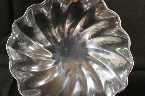 The Wilton Armetale Company Pewter Scalloped Bowl - Picture 3 of 7