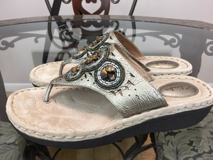 clarks beaded sandals