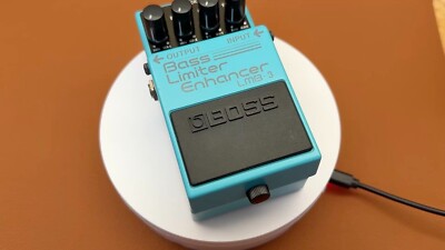 BOSS LMB-3 Bass Limiter Enhancer Compressor Pedal Same as Photos