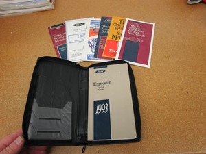 1993 Ford Explorer Owners Manual Libro Original Estuche De Literatura De Guia Con Extras Ebay