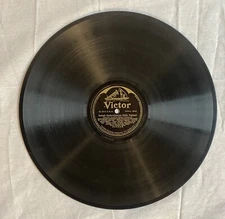 Vintage Victor Record - German Austrian Military Band Potpourri- 12” 78rpm