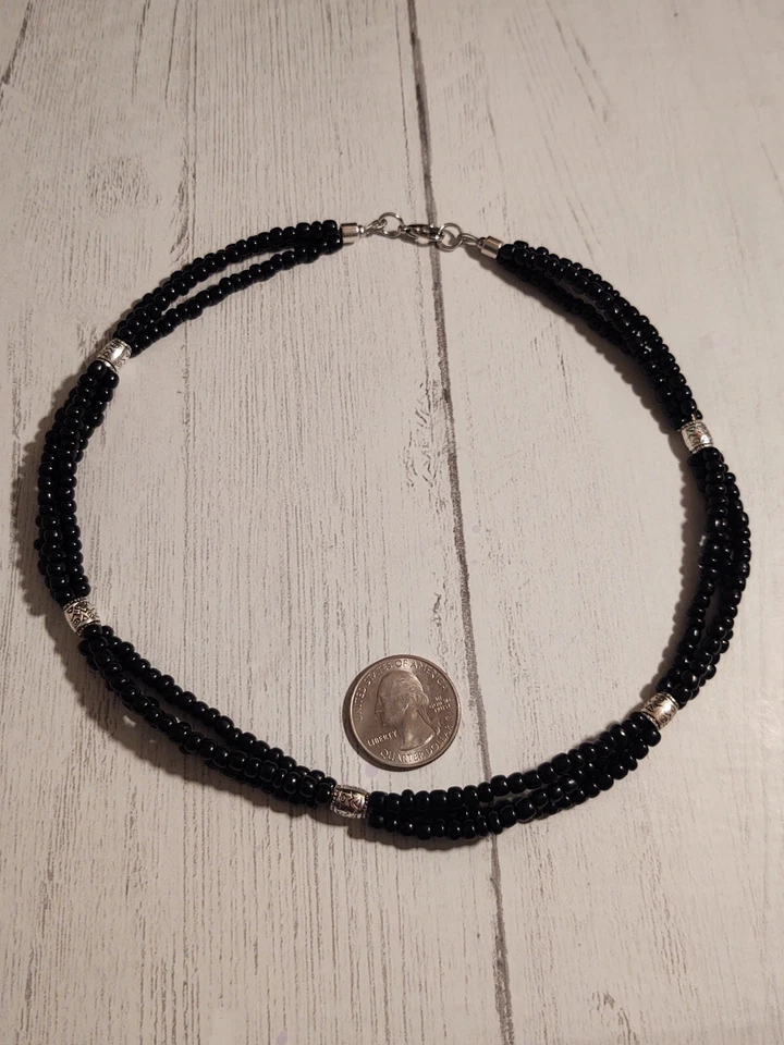 Collar Gargantilla Boho Negro y Plata Triple Cuentas Hippie Boho Cuentas de Vidrio 17.5 Foto 4 de 4