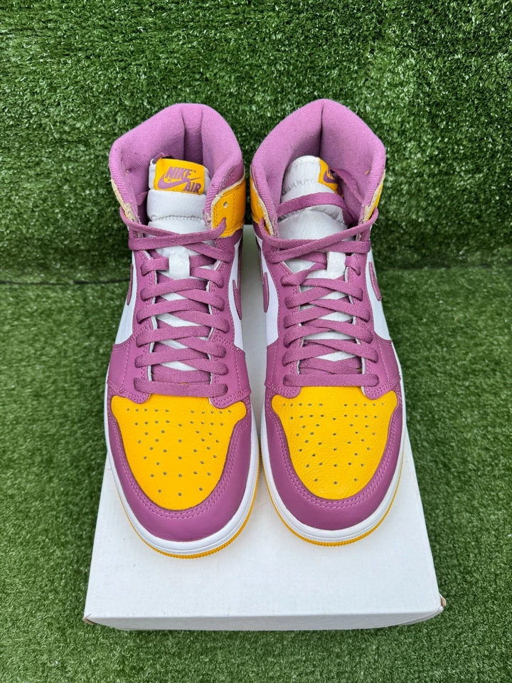 Talla 11.5 - Jordan 1 Retro Alto OG Brotherhood 2022 Foto 2 de 4