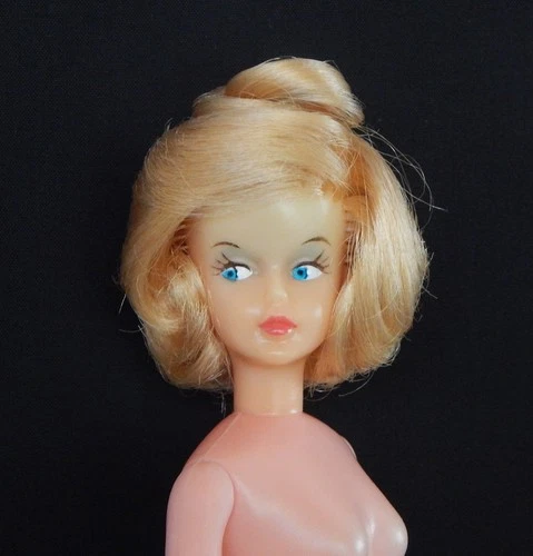 Stunning Vintage PLATINUM Blonde Tressy Doll Palitoy HTF Translucent Face