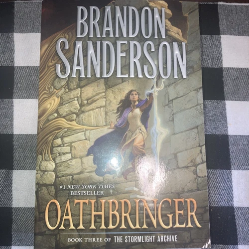 Oathbringer of the Stormlight Archive by Brandon Sanderson (Trade Paperback)