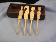 ANTIQUE CHESS PIECES GAME FIGURES KING QUEEN NAPOLEON STICKS JONCHETS SPELLICANS