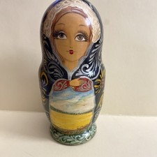 Vtg HandPainted Signed/Dated Russian Matryoshka Nesting Doll, 5 Dolls,6.5 Inch T