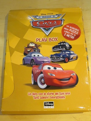 DIE WELT DER AUTOS BRÜLLENDE MOTOREN Disney Pixar PLAY BOX Mega Puzzle mit Aufklebern