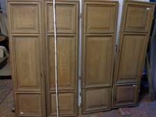 6 portes de placard ou meuble en chêne, d'époque début 18ème,original