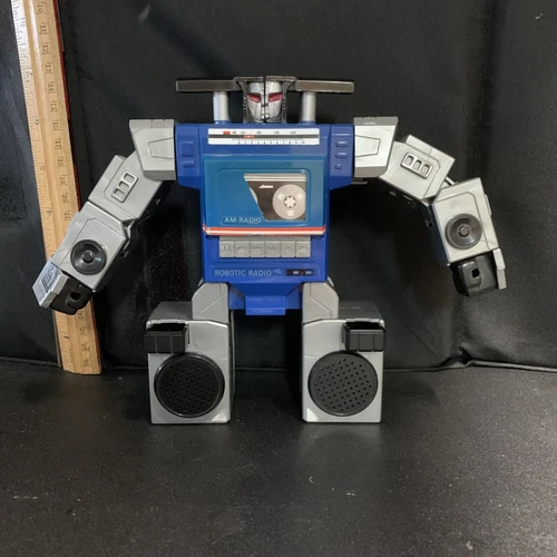 RARE Vintage 1984 AM Radio Robot Transformer Tai Fong Boom Box Works