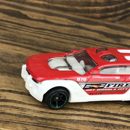 Mattel Hot Wheels 2012 City HW Pursuit Car Fire Die Cast 1:64 *Read - Picture 3 of 12