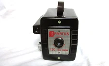 VINTAGE 1950s SPARTUS 120 CAMERA IN BROWN FOR DISPLAY