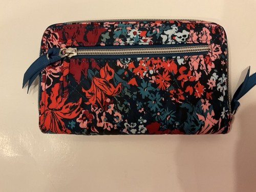 Very Gently Used 1X ~ Vera Bradley Cabbage Rose Turnlock Wallet  - Picture 13 of 14