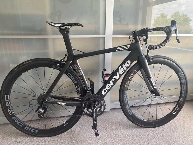 Cervelo s5 Road Bike Size 54cm    