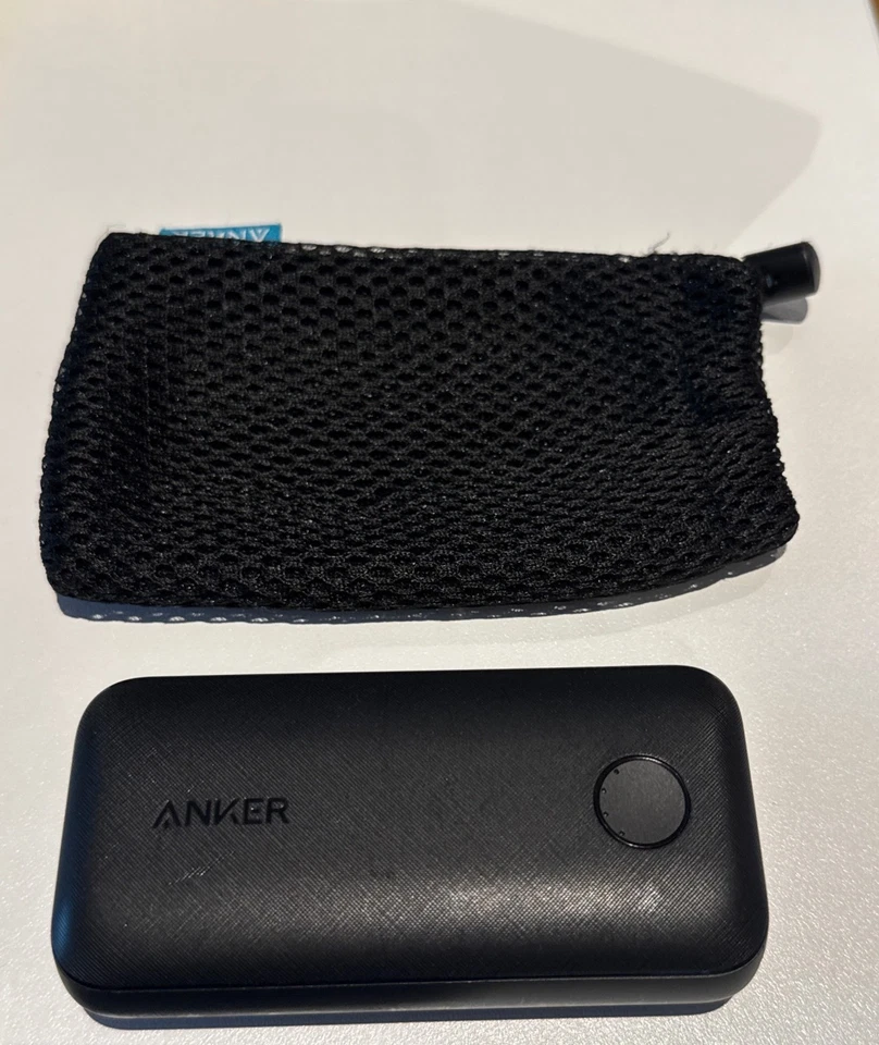 Anker Powerbank PowerCore 10000 PD Redux A1239 USB-C - Immagine 2 di 3