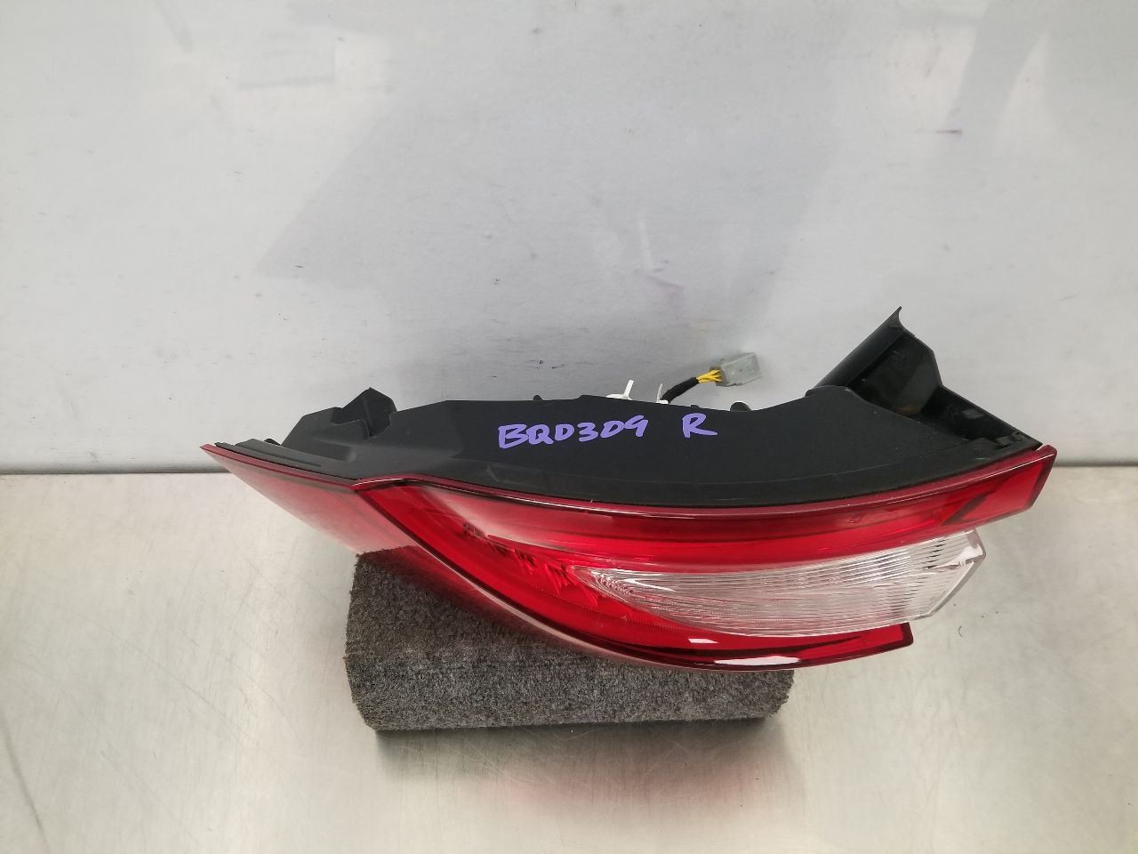Maserati Levante Right Tail light