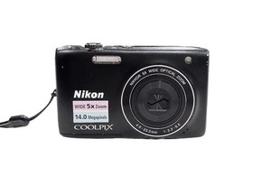 Nikon Coolpix S3100 Digital Camera - WORKING - LENS COVER & SCREEN ISSUE