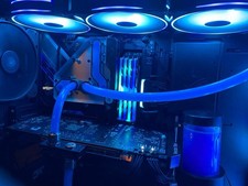 Custom Gaming PC with Liquid Cooling & RGB Li...