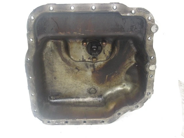 Used Engine Oil Pan fits: 2005 Volkswagen Touareg 4.2 Grade A Foto 2 de 4