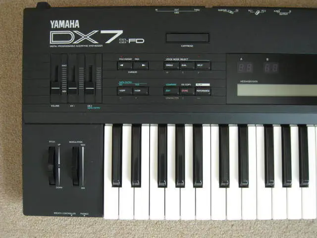 Used Yamaha DX7 2 FD Keyboard Synthesizer Body And PDF Very Rare
