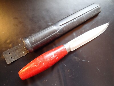 VINTAGE  OLDER SHARP KNIFE FROSTS MORA  with RED WOOD HANDLE SWEDEN SWEDISH