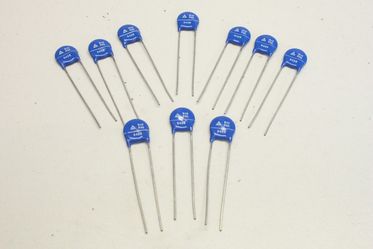 冷凍RF10 SS10 S10 SM10 M10 ML20 Insignia™ 10.1 Cu. Ft. Top Freezer Refrigerator with