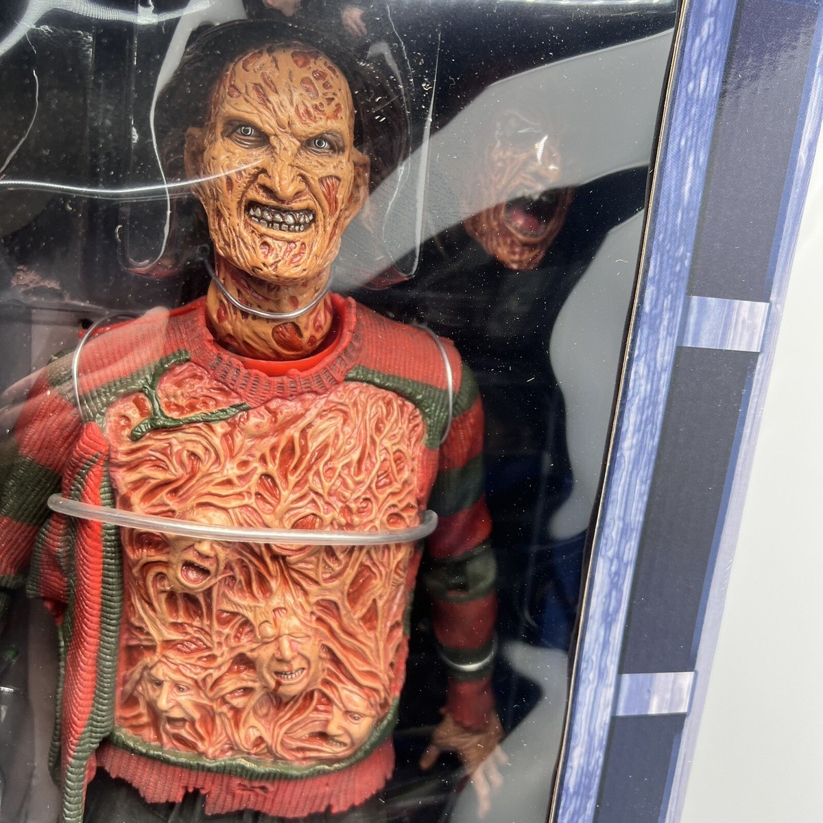 NECA Freddy Krueger 1/4 Scale Figure Nightmare on Elm Street