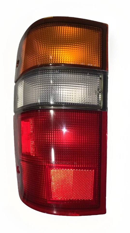 Luz trasera izquierda Isuzu Trooper Acura SLX 1992-1999 OEM de fábrica 92-99 Foto 3 de 4