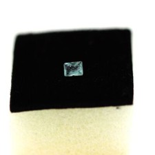 Pierres et Minéraux. 0.10 cts SODALITE UV COULEUR CHANGEANTE. IF Afghanistan.