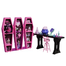 Monster High Draculaura Secret Potion Room Doll Playset with 12+ Accessories