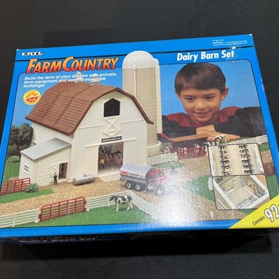 ERTL Farm Country Dairy Barn Set 1993 NEW Complete 92 Pieces Still In Bags