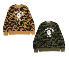 A BATHNIG APE Men's 1ST CAMO COLLEGE CREWNECK SWEAT SHIRT 1M30113009