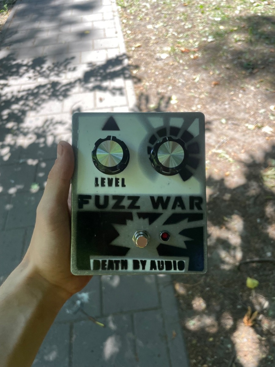 DEATH BY AUDIO FUZZ WAR 底値 FUZZ WAR - Death By Audio
